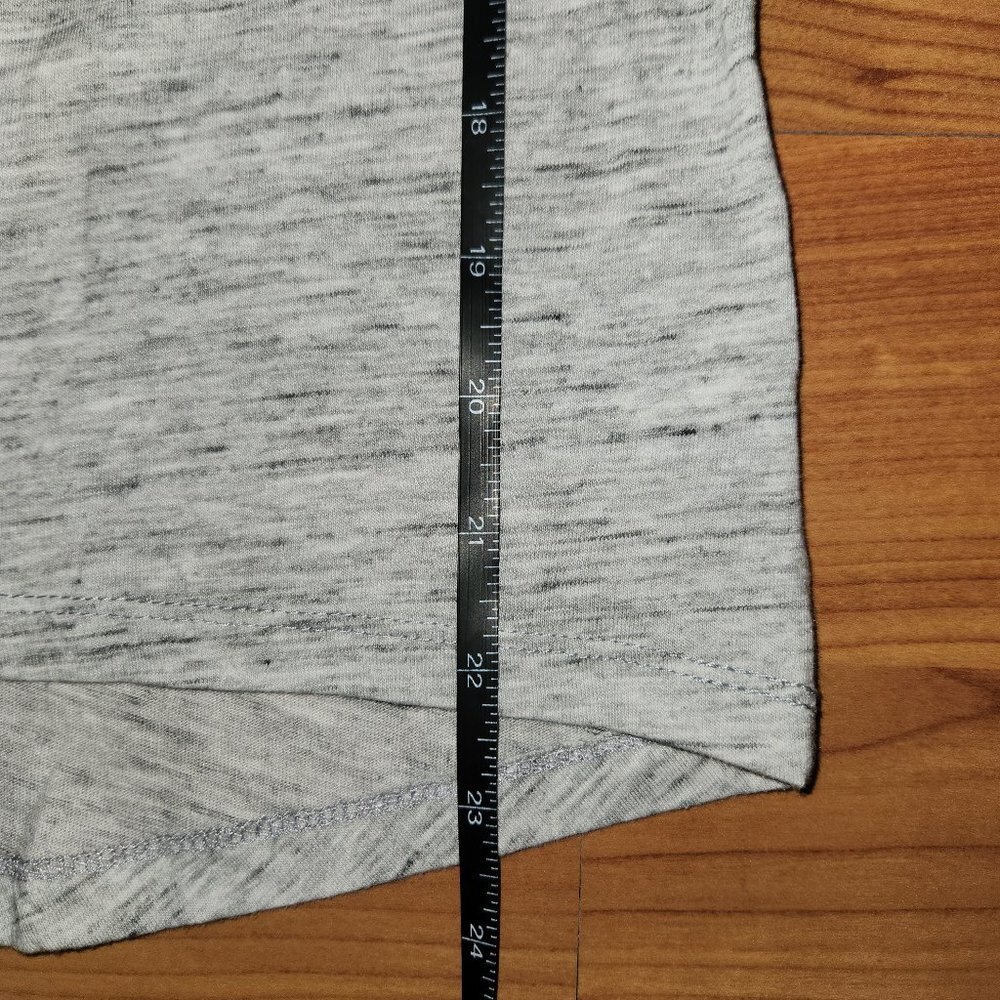 Pokémon Women’s Grey Pikachu Shirt || Small EUC - Picture 6 of 9